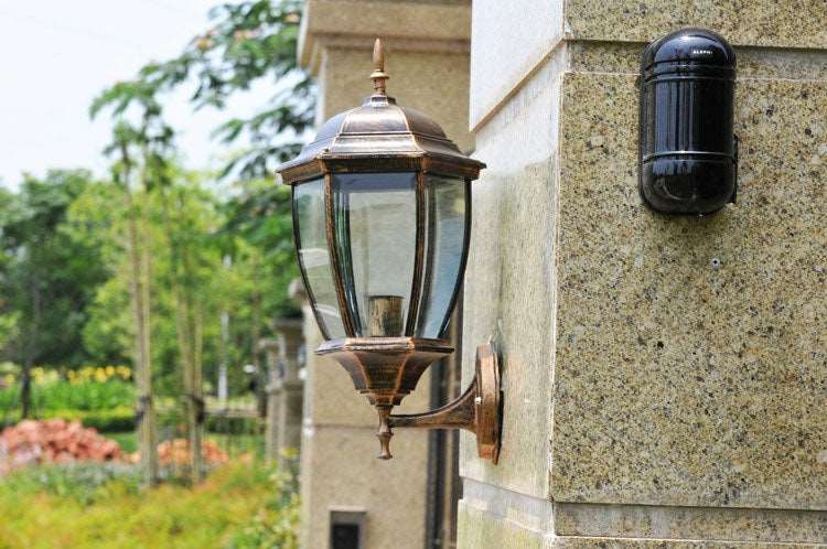 European style outdoor wall light wall light Retro outdoor wall light waterproof Villa exterior wall courtyard fence balcony wall light