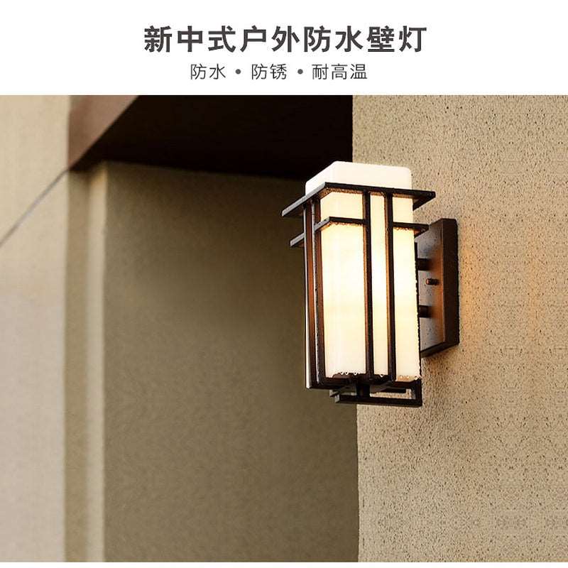 American outdoor solar balcony corridor corridor waterproof villa new rural outdoor gate courtyard European wall lamp