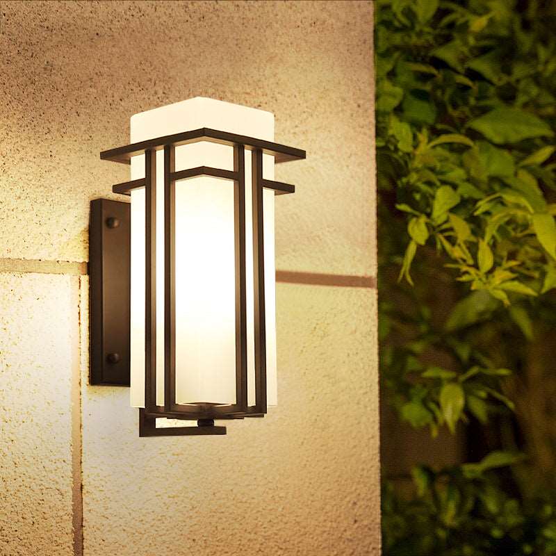 American outdoor solar balcony corridor corridor waterproof villa new rural outdoor gate courtyard European wall lamp