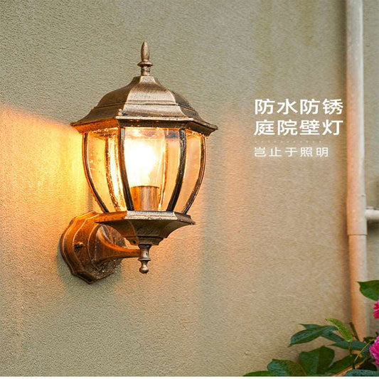 American outdoor solar balcony corridor corridor waterproof villa new rural outdoor gate courtyard European wall lamp