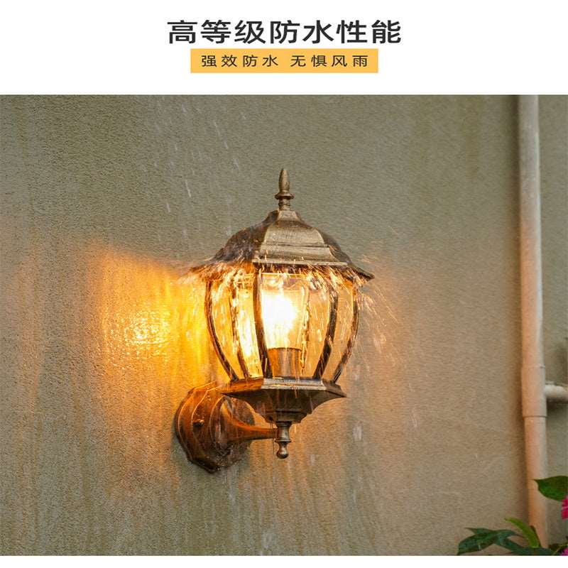 American outdoor solar balcony corridor corridor waterproof villa new rural outdoor gate courtyard European wall lamp