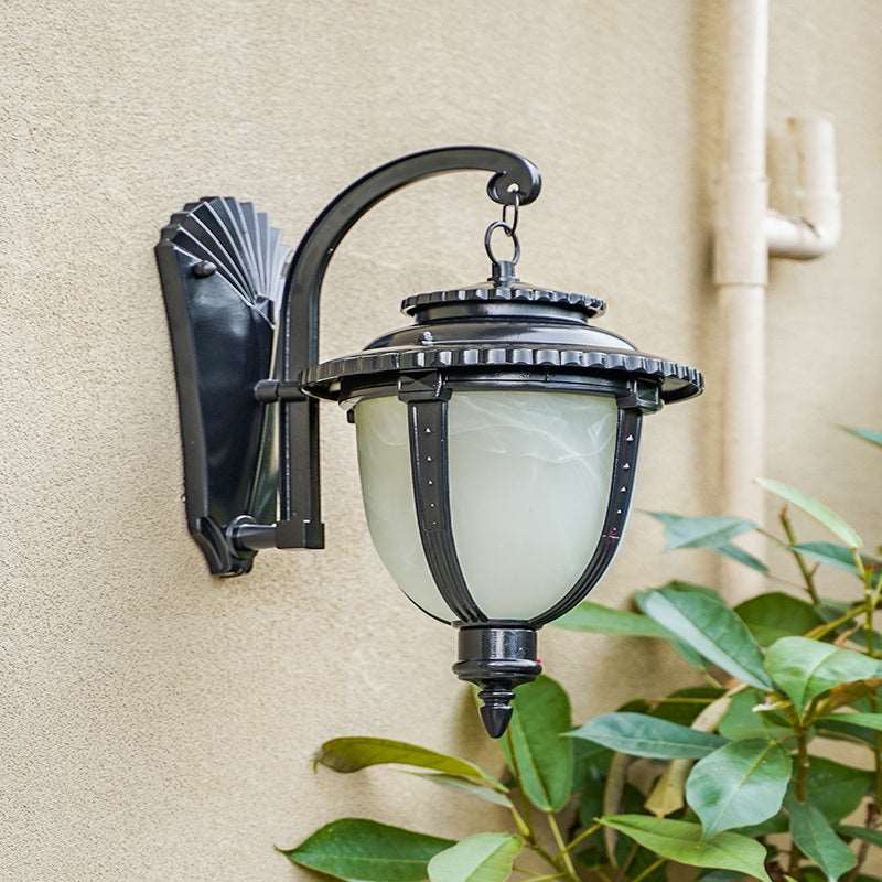 American outdoor solar balcony corridor corridor waterproof villa new rural outdoor gate courtyard European wall lamp