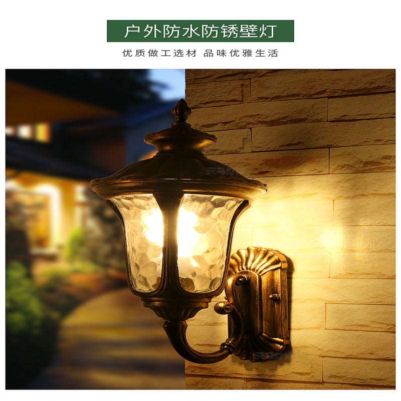 American outdoor solar balcony corridor corridor waterproof villa new rural outdoor gate courtyard European wall lamp