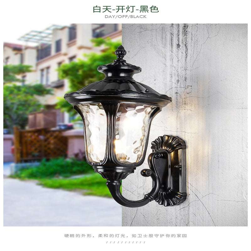 American outdoor solar balcony corridor corridor waterproof villa new rural outdoor gate courtyard European wall lamp