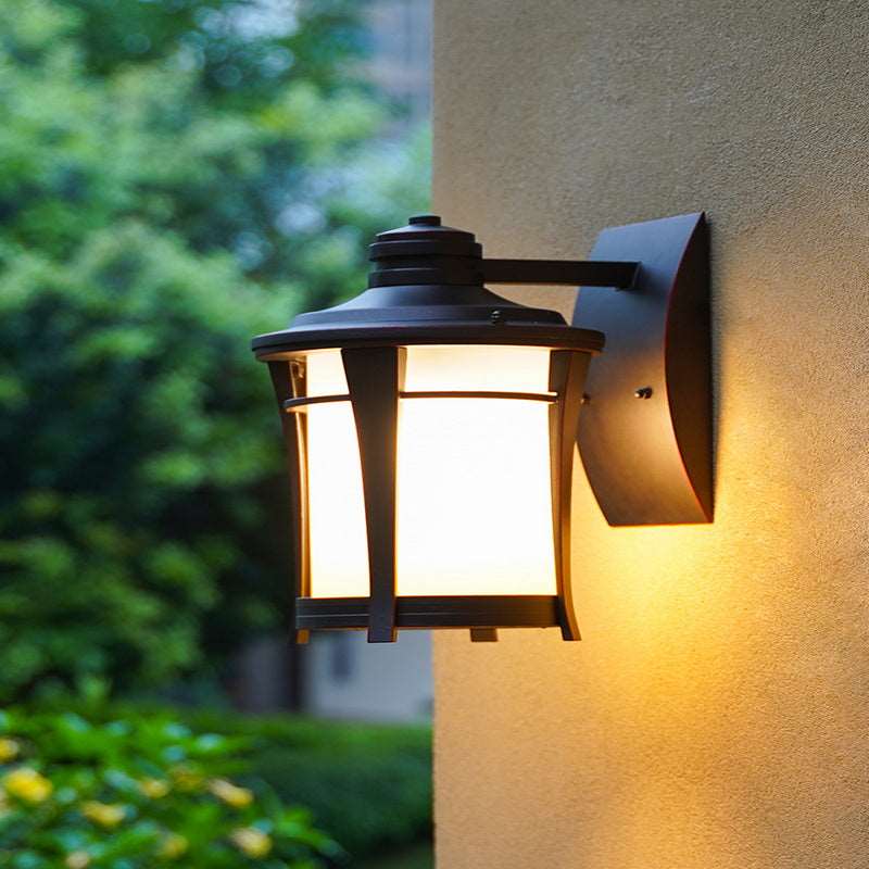 American outdoor solar balcony corridor corridor waterproof villa new rural outdoor gate courtyard European wall lamp